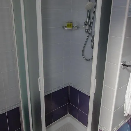 Concorde Hotel 3*